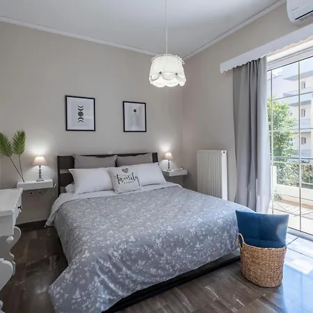 Live Like A Local Nafplio