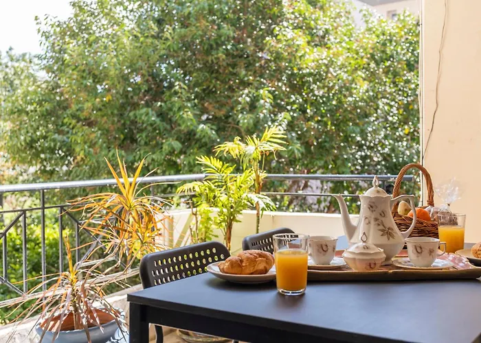 Live Like A Local * Nauplion