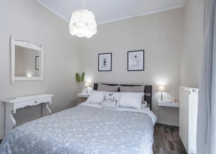 Live Like A Local * Nauplion