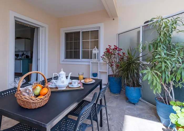 Live Like A Local Appartement